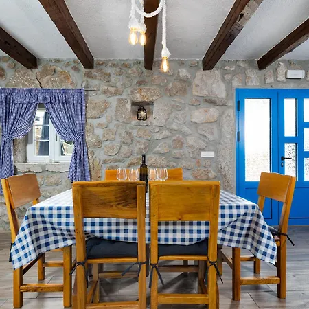 Stone House Livia Villa *