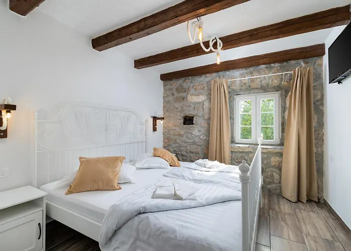 Stone House Livia Malinska