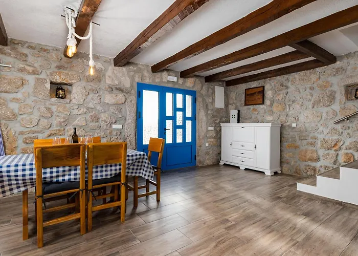 Stone House Livia *