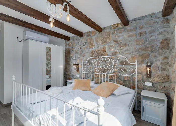 Stone House Livia Villa