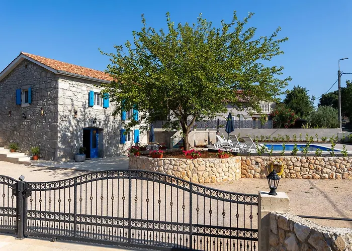 Villa Stone House Livia *