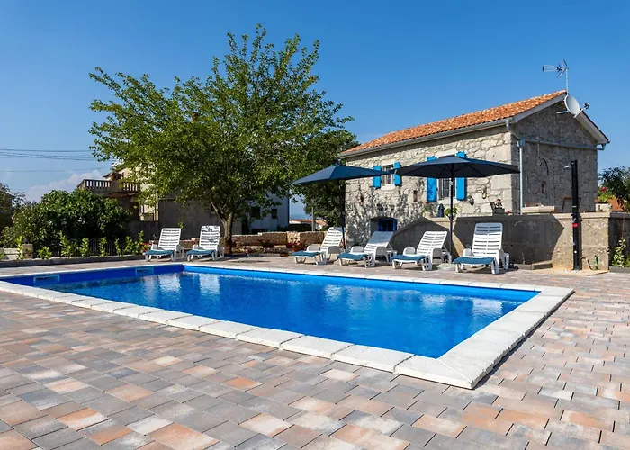 Stone House Livia Malinska