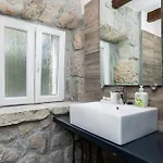 别墅 Stone House Livia 马林斯卡
